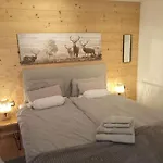 Gaia Im Bergdorf Apartamento