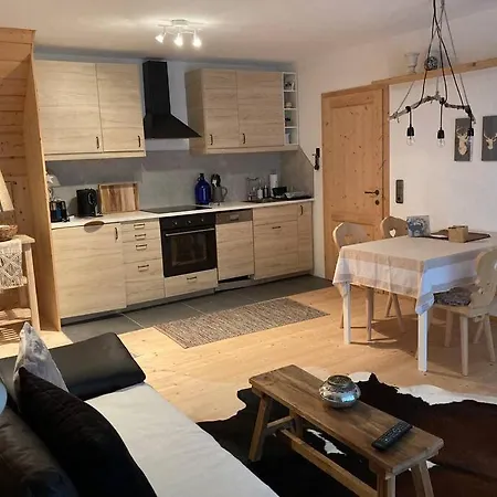 Gaia Im Bergdorf Apartmán *