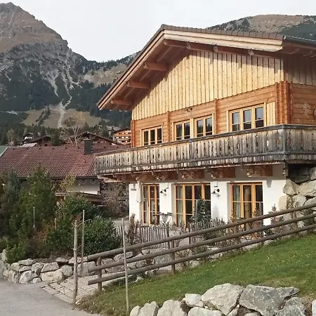 Gaia Im Bergdorf